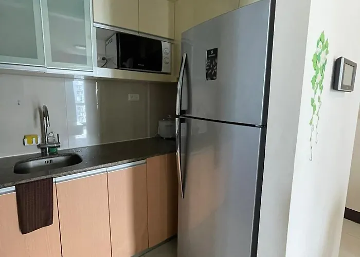 Mactan Newtown Deluxe 8 Boulevard * Punta Engaño