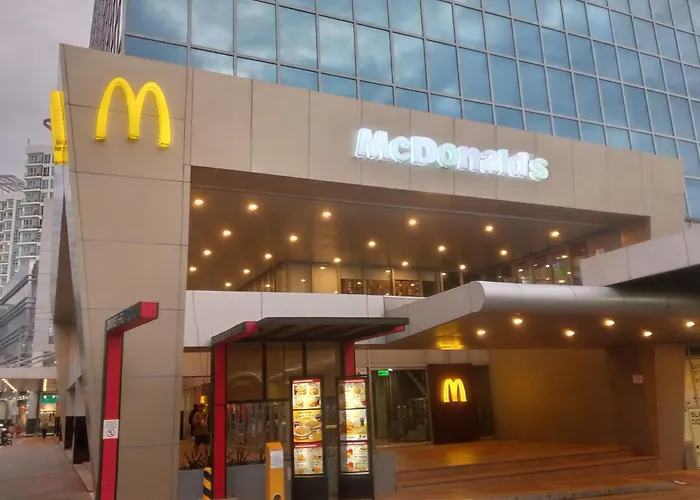 Mactan Newtown Deluxe 8 Boulevard