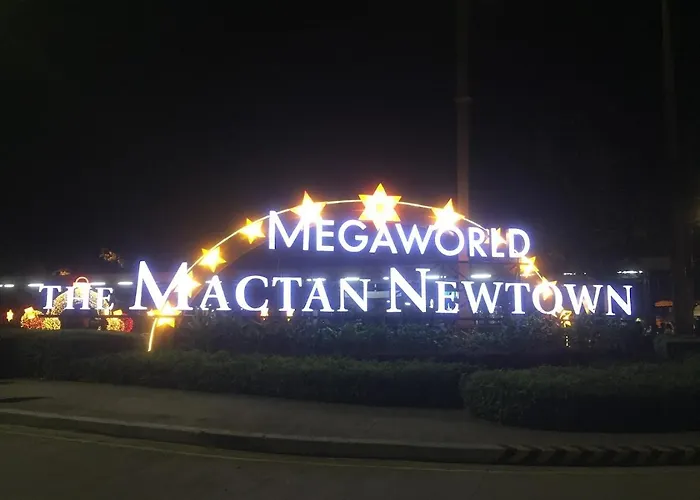 Mactan Newtown Deluxe 8 Boulevard