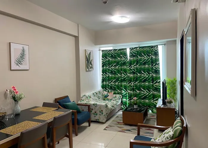 Mactan Newtown Deluxe 8 Boulevard *
